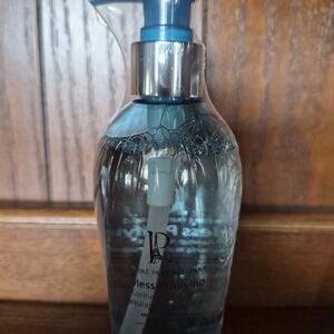 Blue and Silver Makeup Remover